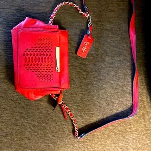 Jessica Simpson crossbody. Good condition & very cute. Comfy to wear.